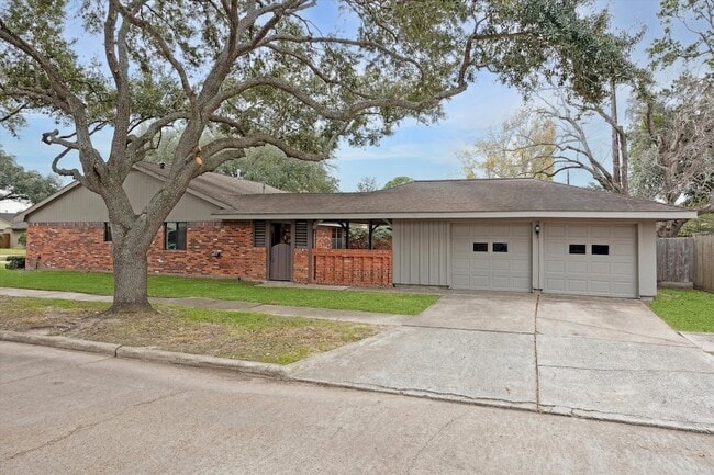 Photo - 5822 Yarwell Dr