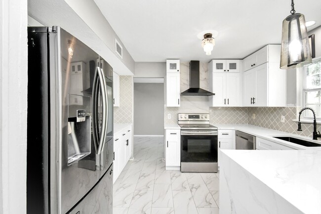 Photo - 20423 Blue Juniper Dr