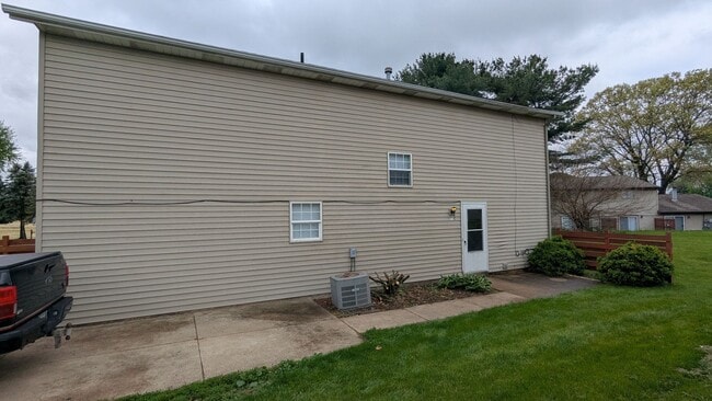 Photo - MN Cedar Village (871) Unit Apt C
