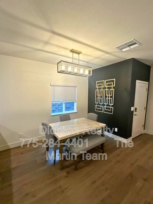 Photo - 1243 Cedarhaven Ct