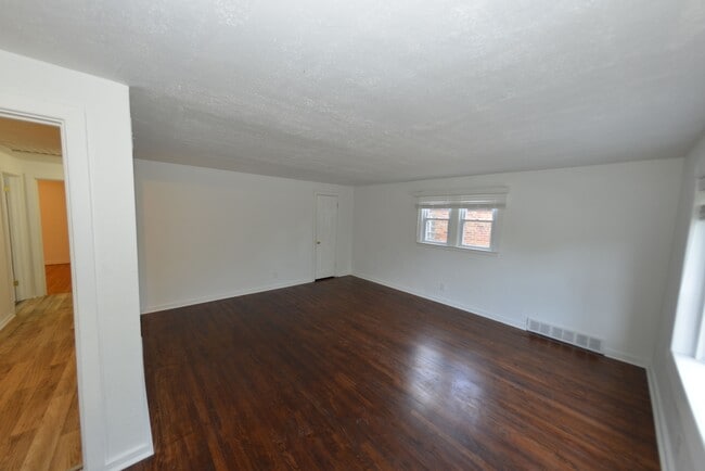 Photo - 1275 N Florissant Rd