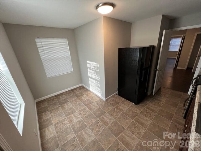 Photo - 720 E Pine St