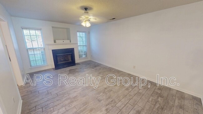 Photo - 1148 Academic Dr