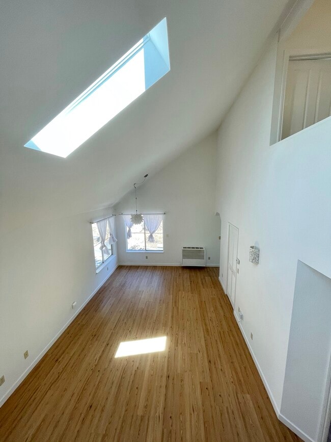 Gran habitación - 411 Santa Fe Ave