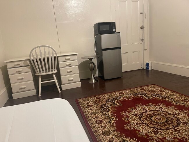 Photo - 1086 41st St