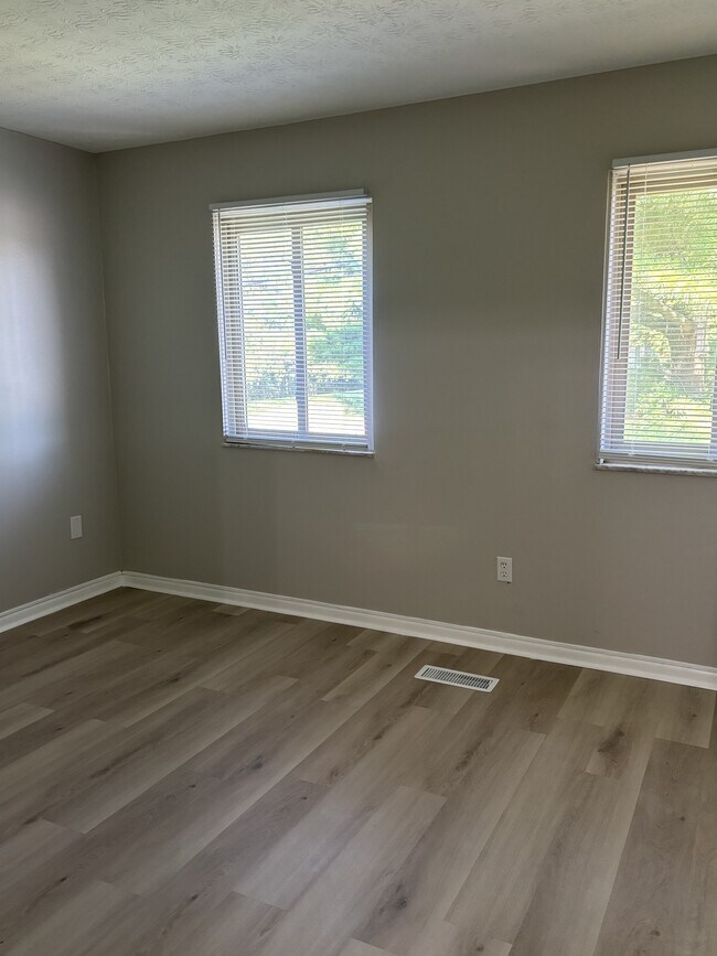 Dormitorio principal renovado