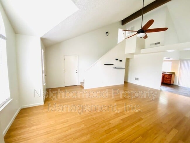 Photo - 9624 N 10th St