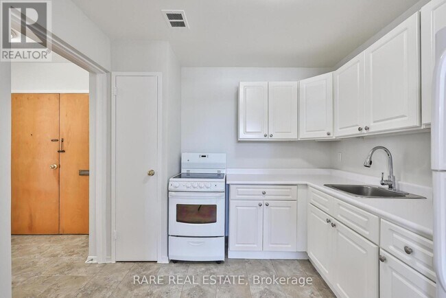 Photo - 49 Wellington St Unité 305