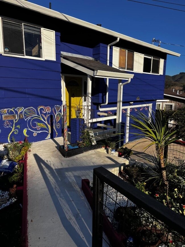 Photo - 1157 Manzanita Dr