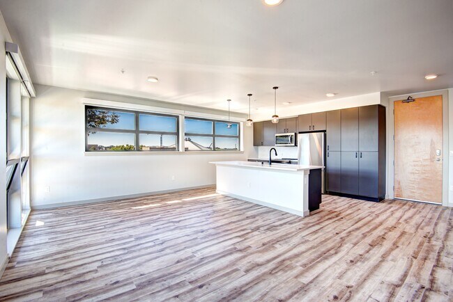 Photo - Center Steps