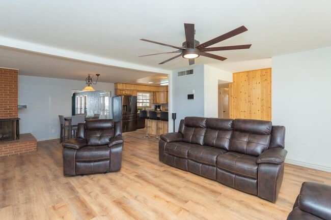 Photo - 1403 W Bonita Dr