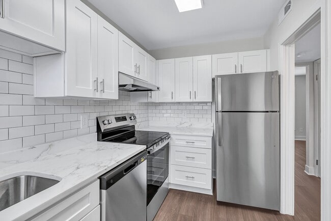 Photo - District at Williamsburg