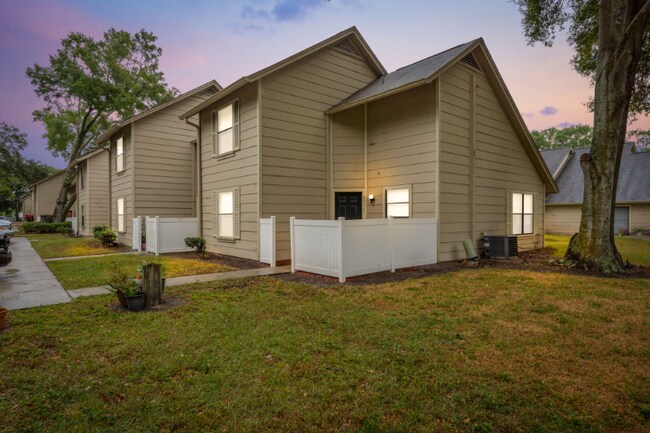 Photo - 2550 W Bird St Apartment Unit 03-2564