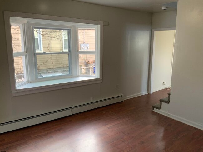 Photo - 42 E Greenfield Ave