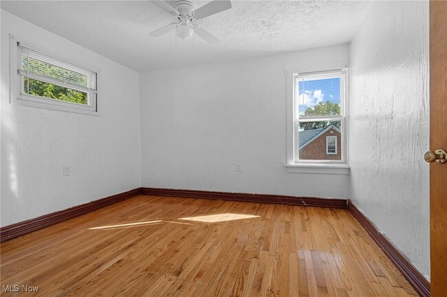 Photo - 4571 W 157th St Unit 2