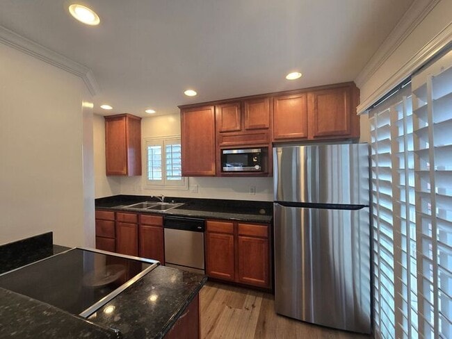 Photo - 1 BD / 1 BTH Home on Hornblend with Parking in Pacific Beach San Diego