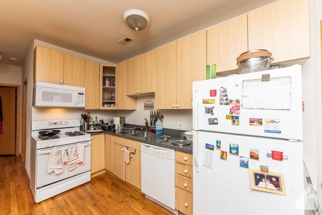 Photo - 819 N Wood St