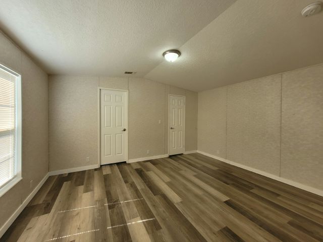 Photo - 150 W Seaflower St