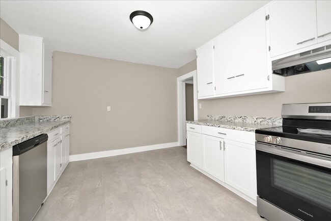 Photo - 1506 2nd Way NE