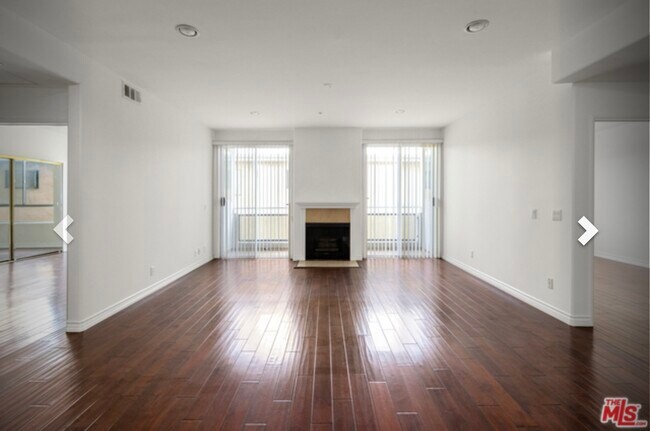 Photo - 8349 Blackburn Ave Unit 102