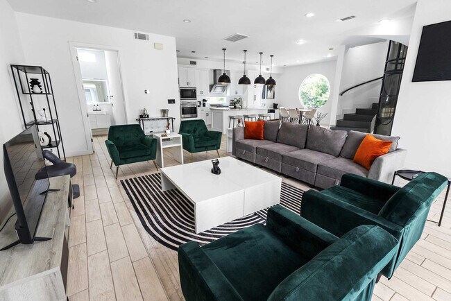 Photo - 2025 Colquitt St Unit ID1257741P