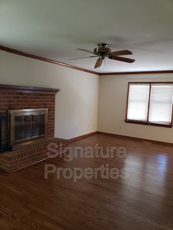 9234 Fair Hill Ct