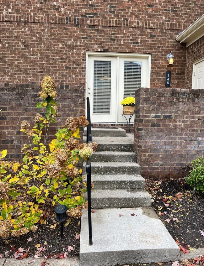 Building Photo - 148 Generals Retreat Pl Unit 148 Generals Retreat