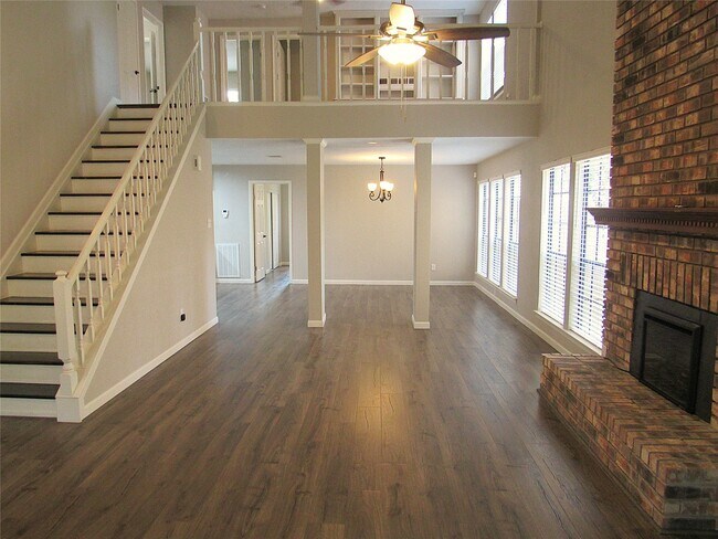 Photo - 3311 Golden Willow Dr