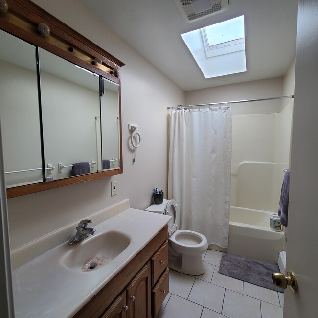 Bathroom - 14 Fleetwood Park Unidad B Rental