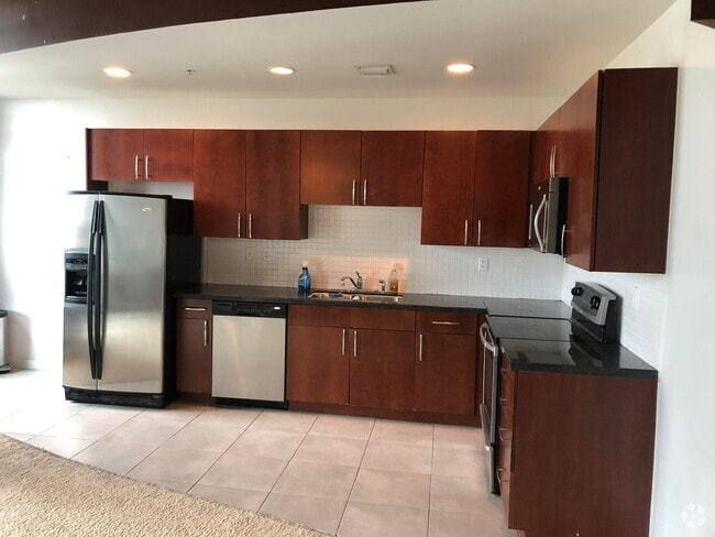 Building Photo - 300 S Australian Ave Unit 702 Rental