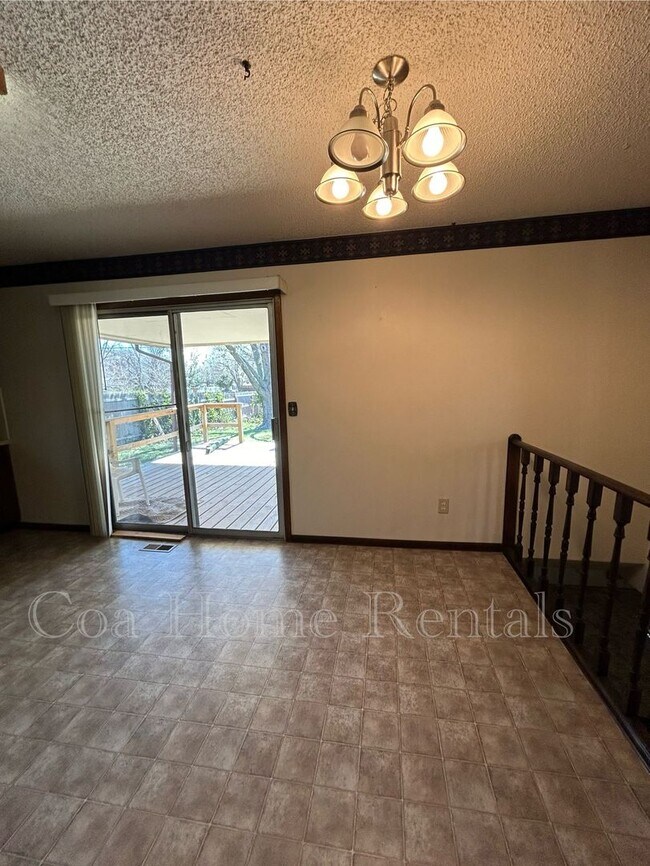 Great West side Location Townhome Townhome Rental in Wichita KS