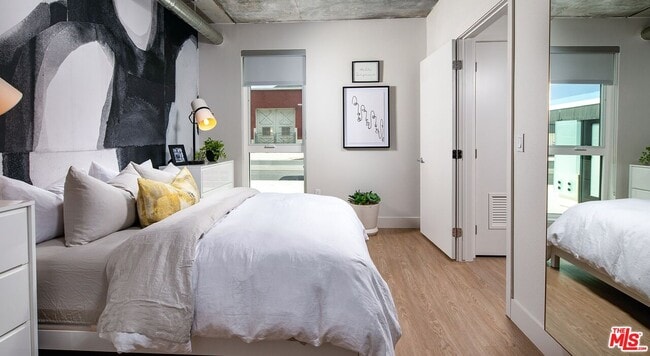 Photo - 1101 N Main St Unit 125