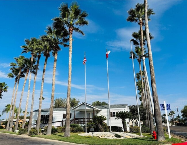 Photo - 489 Yolanda St