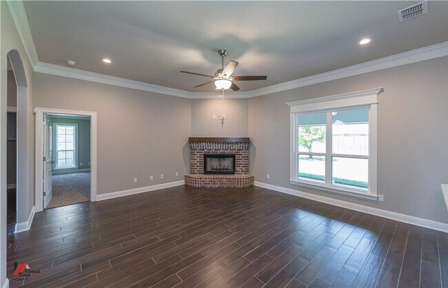 Photo - Close to Barksdale Air Force Base...