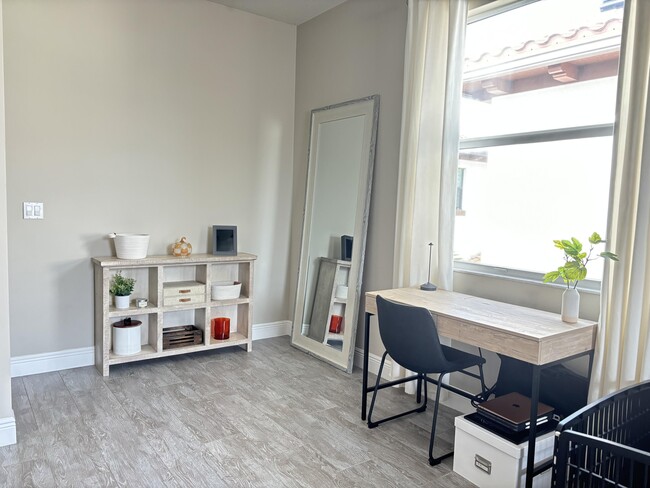 Photo - 5053 Grandiflora Rd Unit A