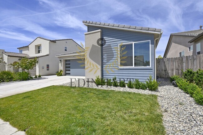 502 Traverse Dr S