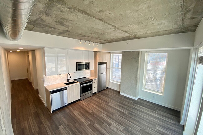 Photo - 3201 Walnut St Unidad 3