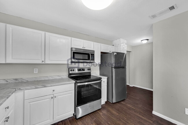 Photo - 2735 Purington Ave Unit Apt 20