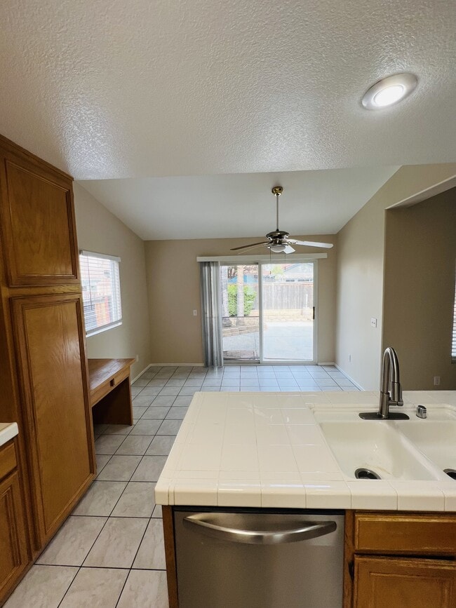 Photo - 31182 Amsterdam Rd