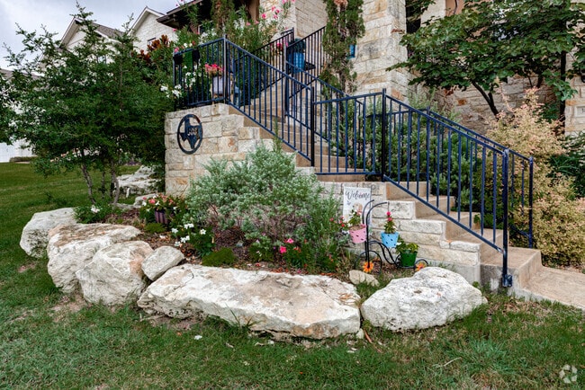 Building Photo - 308 Enchanted Hilltop Way Rental