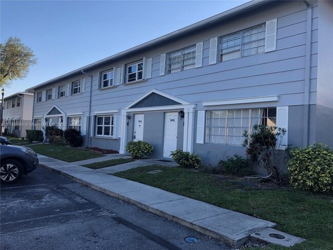 Photo - 1821 SW 81st Ave