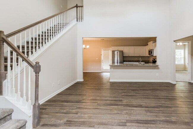 Photo - 23 Celtic Ct