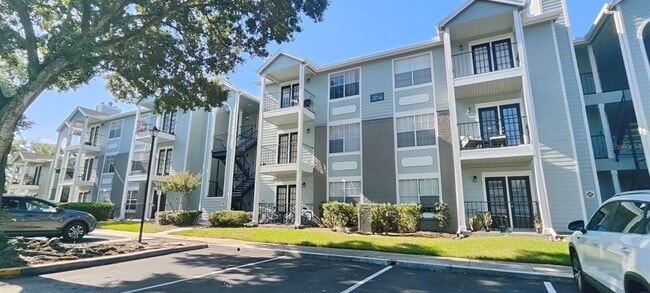 Building Photo - 2550 N Alafaya Trail Unit 7106 Rental