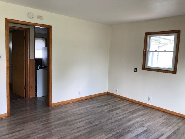 Photo - Comfy 2-Bedroom Home with Garage in Moline