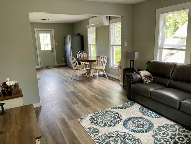 Photo - 601 Day St Unit 2