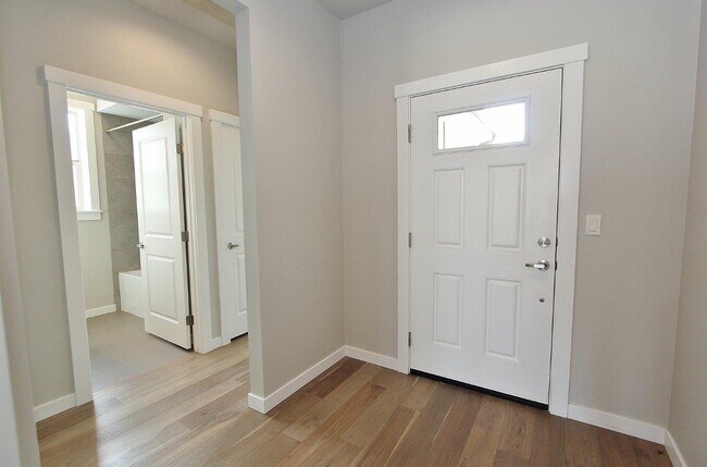 Photo - 2174 E Mendota Dr