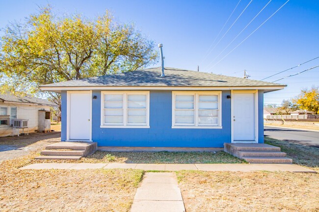 Building Photo - 302 Avenue U Unit C
