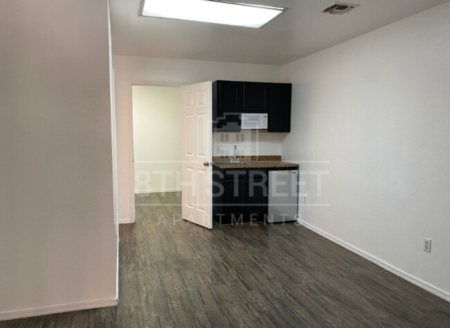 Photo - 3333 W 8th St Unit d d08