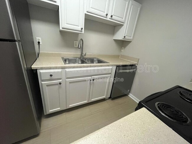 Photo - 3530 E Richmond Rd