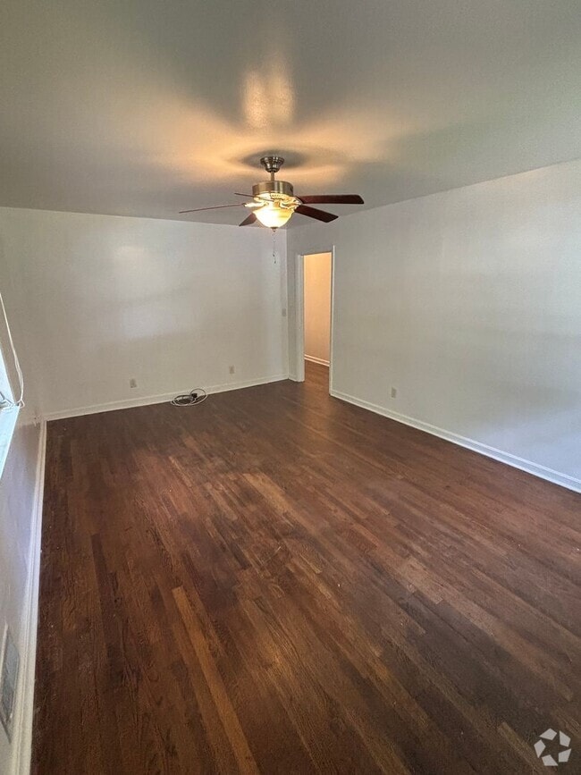 Building Photo - Cherokee Hills Unit 11 Cherokee Rental